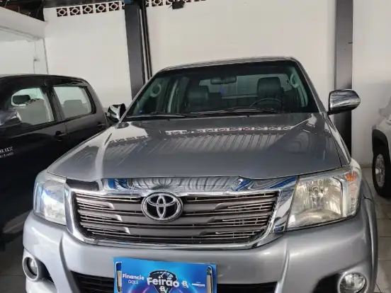 TOYOTA-HILUX-2.7 SRV 4X4 CD 16V FLEX 4P AUTOMÁTICO TOYOTA-HILUX-2015