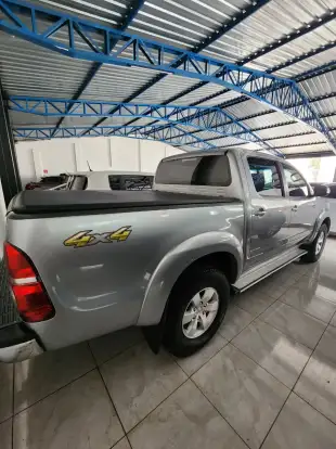 TOYOTA-HILUX-2015