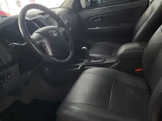 TOYOTA-HILUX-2.7 SRV 4X4 CD 16V FLEX 4P AUTOMÁTICO TOYOTA-HILUX-2015