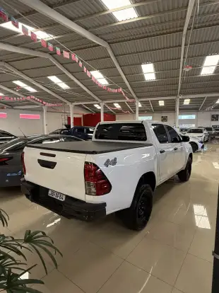 TOYOTA-HILUX-2.8 D-4D TURBO DIESEL CD POWER PACK 4X4 MANUAL TOYOTA-HILUX-2022