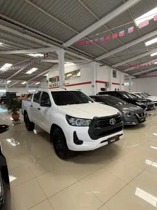 TOYOTA-HILUX-2.8 D-4D TURBO DIESEL CD POWER PACK 4X4 MANUAL TOYOTA-HILUX-2022