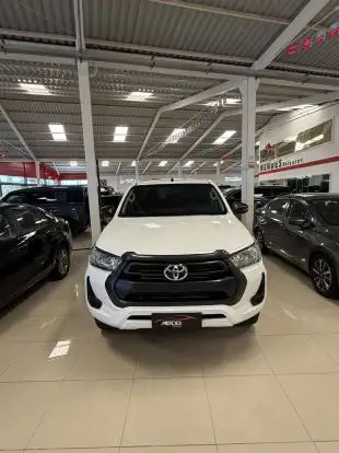 TOYOTA-HILUX-2.8 D-4D TURBO DIESEL CD POWER PACK 4X4 MANUAL TOYOTA-HILUX-2022