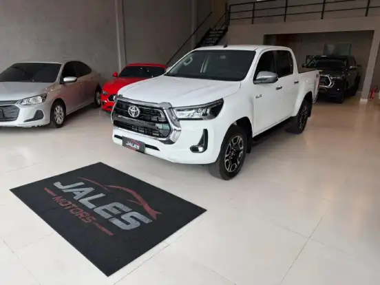 TOYOTA-HILUX-2026