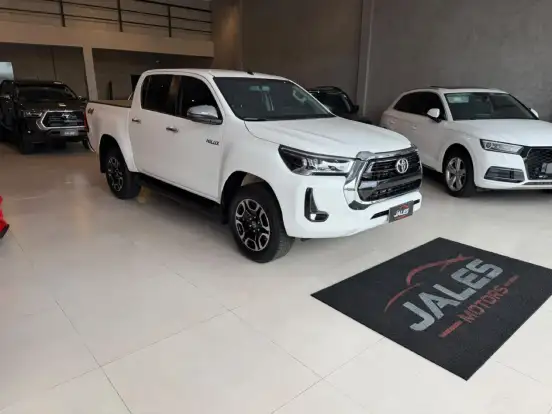 TOYOTA-HILUX-2026