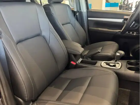 TOYOTA-HILUX-2.8 D-4D TURBO DIESEL CD SRX 4X4 AUTOMÁTICO TOYOTA-HILUX-2026