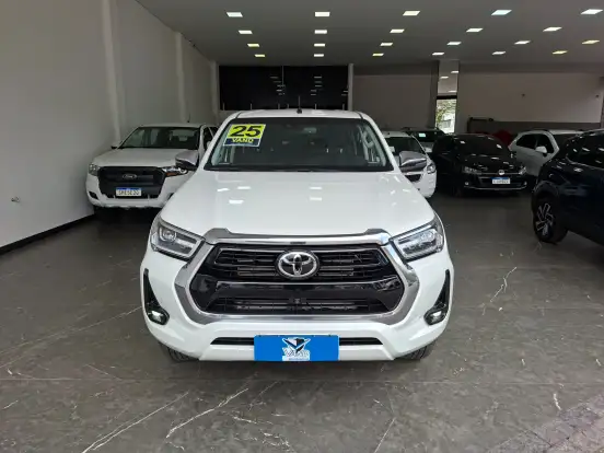 TOYOTA-HILUX-2025