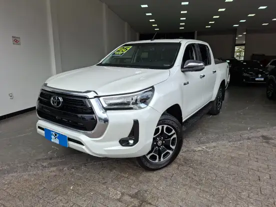 TOYOTA-HILUX-2025