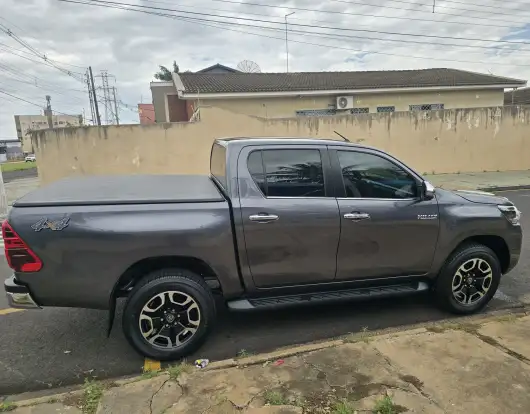 TOYOTA-HILUX-2026