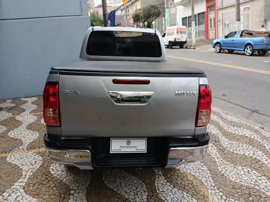 TOYOTA-HILUX-2.8 SR 4X4 CD 16V DIESEL 4P AUTOMÁTICO TOYOTA-HILUX-2020