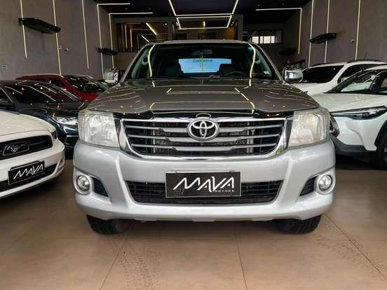 TOYOTA-HILUX-2.7 SR 4X2 CD 16V FLEX 4P AUTOMÁTICO TOYOTA-HILUX-2014