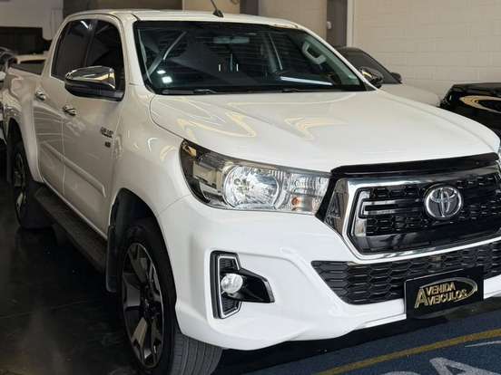TOYOTA-HILUX-2.7 SR 4X2 CD 16V FLEX 4P AUTOMÁTICO TOYOTA-HILUX-2018