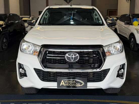 TOYOTA-HILUX-2.7 SR 4X2 CD 16V FLEX 4P AUTOMÁTICO TOYOTA-HILUX-2018