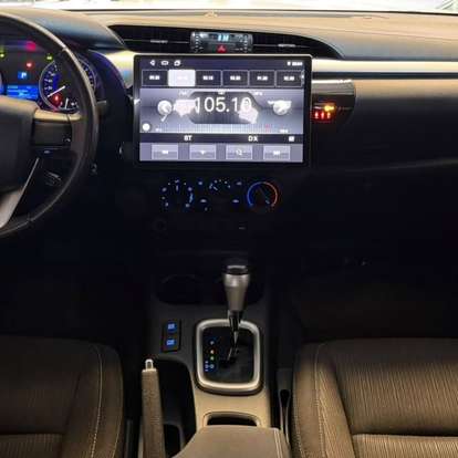 TOYOTA-HILUX-2018