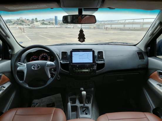 TOYOTA-HILUX-2.7 SRV 4X4 CD 16V FLEX 4P AUTOMÁTICO TOYOTA-HILUX-2012