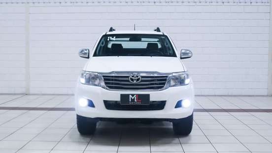 TOYOTA-HILUX-2014