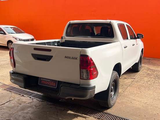 TOYOTA-HILUX-2.8 D-4D TURBO DIESEL CD POWER PACK 4X4 AUTOMÁTICO TOYOTA-HILUX-2024