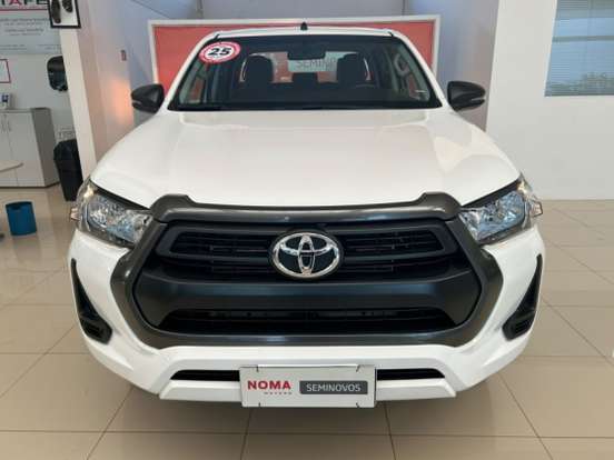 TOYOTA-HILUX-2025