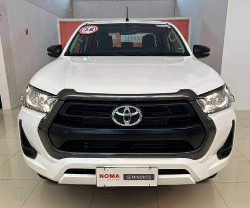 TOYOTA-HILUX-2025