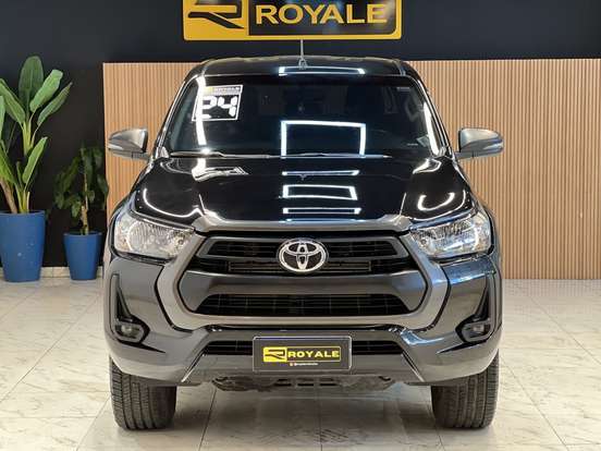 TOYOTA-HILUX-2023
