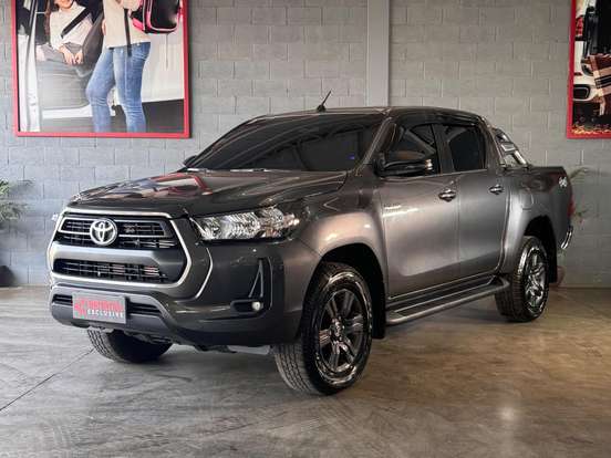 TOYOTA-HILUX-2025