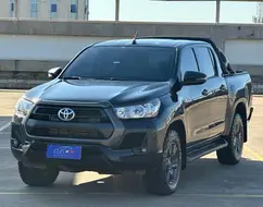 TOYOTA HILUX 2.8 D-4D TURBO DIESEL CD SR 4X4 AUTOMÁTICO TOYOTA HILUX 2.8 D-4D TURBO DIESEL CD SR 4X4 AUTOMÁTICO