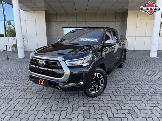 TOYOTA-HILUX-2021