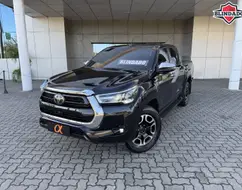 TOYOTA HILUX 2.8 D-4D TURBO DIESEL CD SRX 4X4 AUTOMÁTICO TOYOTA HILUX 2.8 D-4D TURBO DIESEL CD SRX 4X4 AUTOMÁTICO