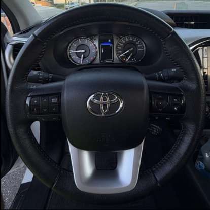 TOYOTA-HILUX-2024