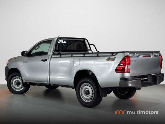 TOYOTA-HILUX-2024