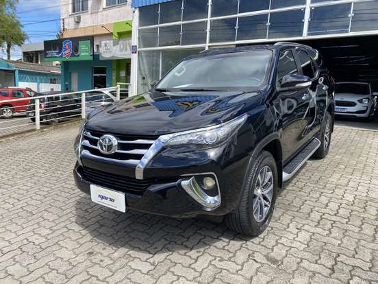 TOYOTA-HILUX-2.8 SRX 4X4 CD 16V DIESEL 4P AUTOMÁTICO TOYOTA-HILUX-2016