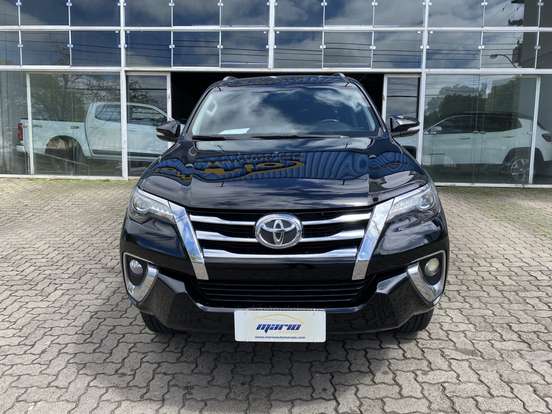 TOYOTA-HILUX-2.8 SRX 4X4 CD 16V DIESEL 4P AUTOMÁTICO TOYOTA-HILUX-2016