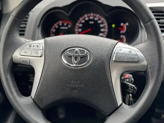 TOYOTA-HILUX-3.0 SRV 4X4 CD 16V TURBO INTERCOOLER DIESEL 4P AUTOMÁTICO TOYOTA-HILUX-2014