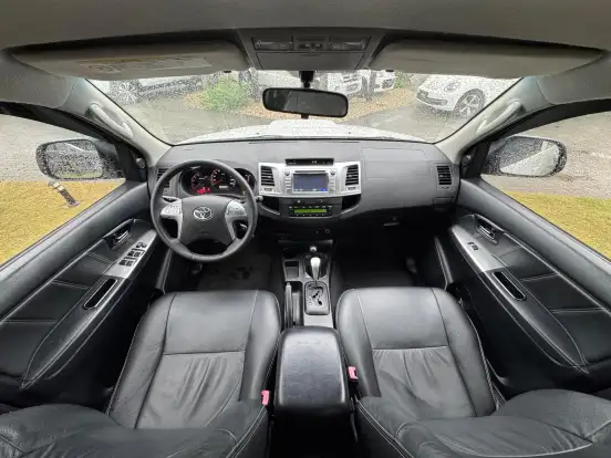 TOYOTA-HILUX-3.0 SRV 4X4 CD 16V TURBO INTERCOOLER DIESEL 4P AUTOMÁTICO TOYOTA-HILUX-2014