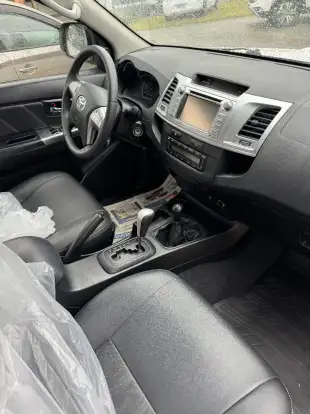 TOYOTA-HILUX-2014