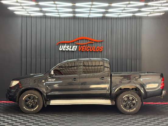 TOYOTA-HILUX-3.0 SRV 4X4 CD 16V TURBO INTERCOOLER DIESEL 4P AUTOMÁTICO TOYOTA-HILUX-2005