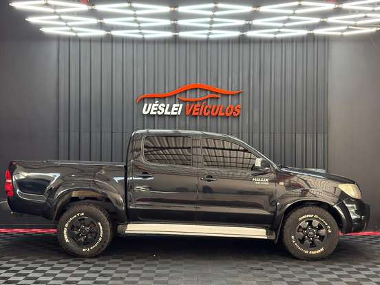 TOYOTA-HILUX-2005