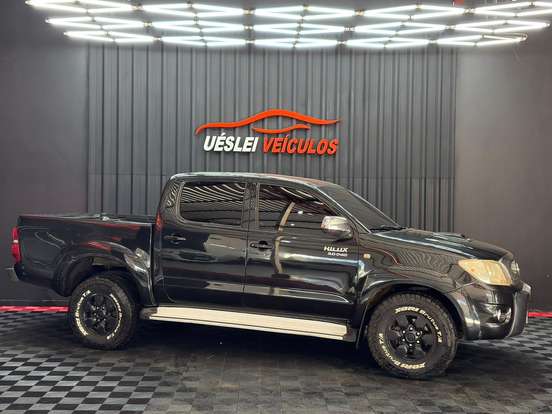 TOYOTA-HILUX-2005