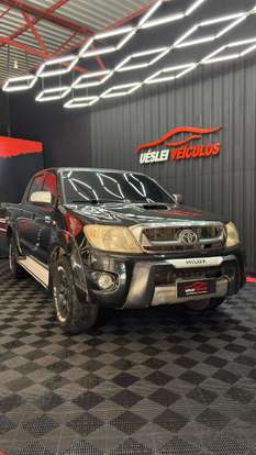 TOYOTA-HILUX-2005