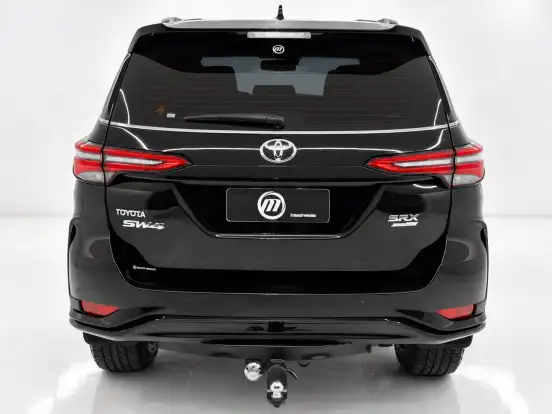 TOYOTA-HILUX SW4-2022