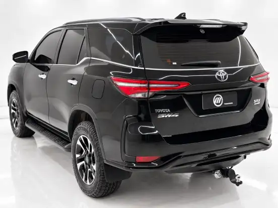 TOYOTA-HILUX SW4-2022