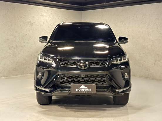 TOYOTA-HILUX SW4-2.8 D-4D TURBO DIESEL DIAMOND 7L 4X4 AUTOMÁTICO TOYOTA-HILUX SW4-2024