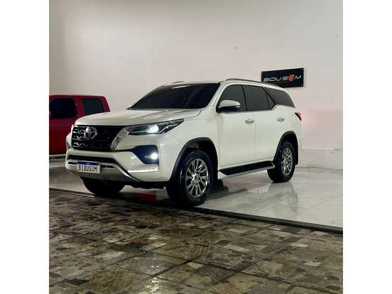 TOYOTA-HILUX SW4-2021