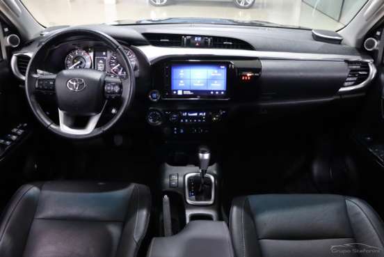 TOYOTA-HILUX SW4-2.8 D-4D TURBO DIESEL SRX PLATINUM 4X4 AUTOMÁTICO TOYOTA-HILUX SW4-2025
