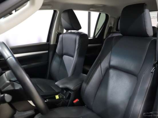 TOYOTA-HILUX SW4-2.8 D-4D TURBO DIESEL SRX PLATINUM 4X4 AUTOMÁTICO TOYOTA-HILUX SW4-2025