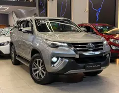 TOYOTA HILUX SW4 2.8 SRX 4X4 16V TURBO INTERCOOLER DIESEL 4P AUTOMÁTICO TOYOTA HILUX SW4 2.8 SRX 4X4 16V TURBO INTERCOOLER DIESEL 4P AUTOMÁTICO