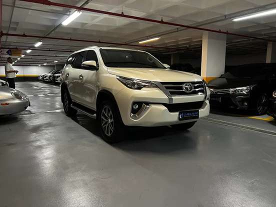 TOYOTA-HILUX SW4-2019