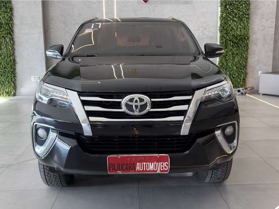 TOYOTA-HILUX SW4-2.8 SRX 4X4 7 LUGARES 16V TURBO INTERCOOLER DIESEL 4P AUTOMÁTICO TOYOTA-HILUX SW4-2016