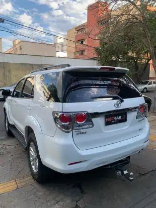 TOYOTA-HILUX SW4-2014