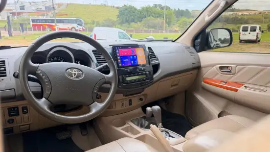 TOYOTA-HILUX SW4-2010