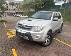 TOYOTA HILUX SW4 3.0 SRV 4X4 16V TURBO INTERCOOLER DIESEL 4P AUTOMÁTICO TOYOTA HILUX SW4 3.0 SRV 4X4 16V TURBO INTERCOOLER DIESEL 4P AUTOMÁTICO
